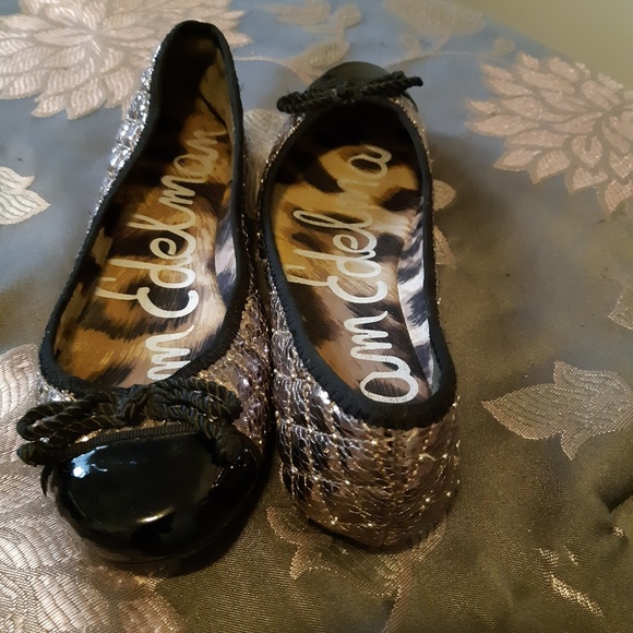 Sam Edelman Black and Silver Flats. - Picture 2 of 3